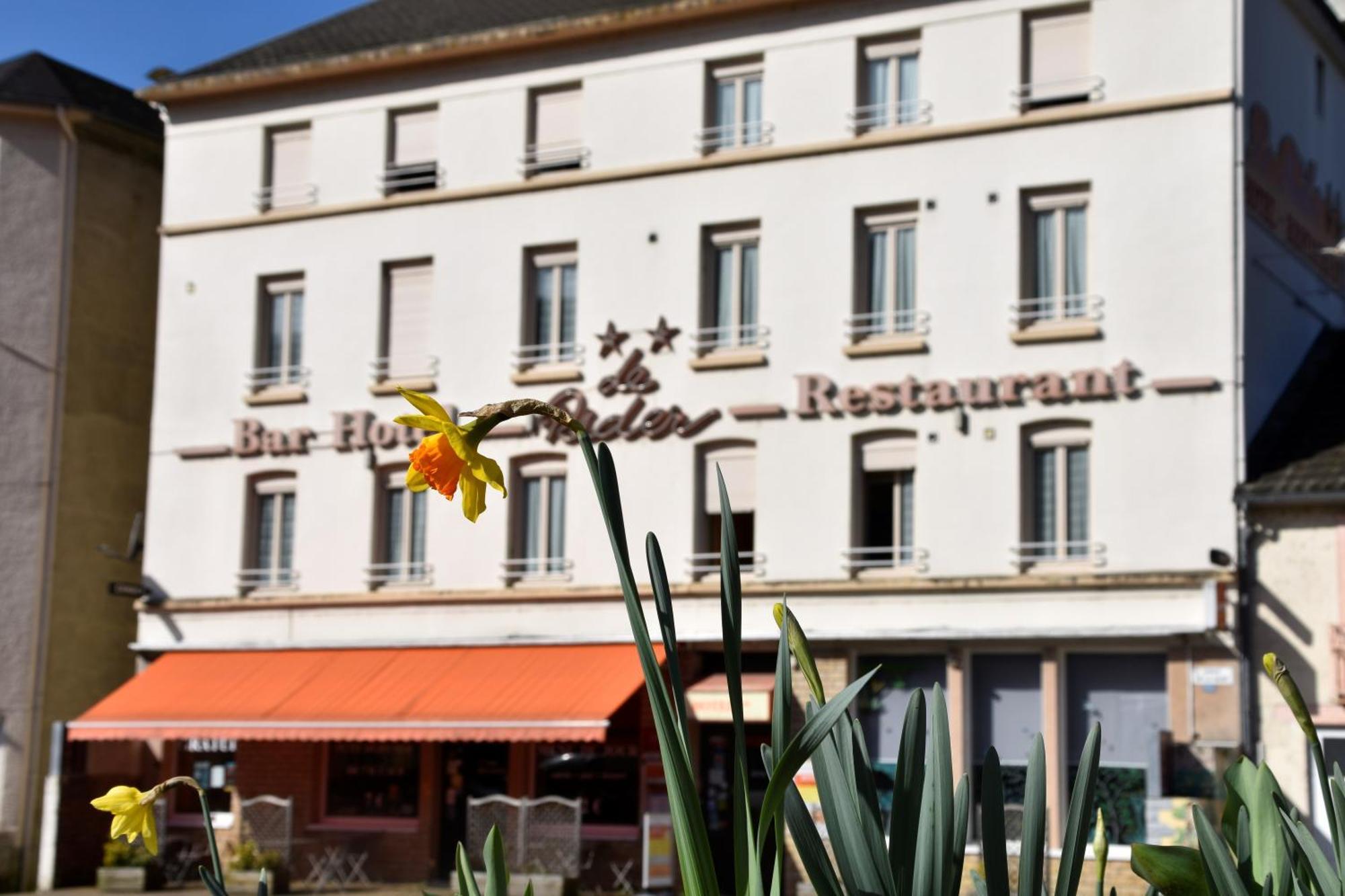 Le Rider Hotel Bort-les-Orgues Exterior foto
