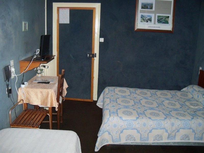 Le Rider Hotel Bort-les-Orgues Exterior foto
