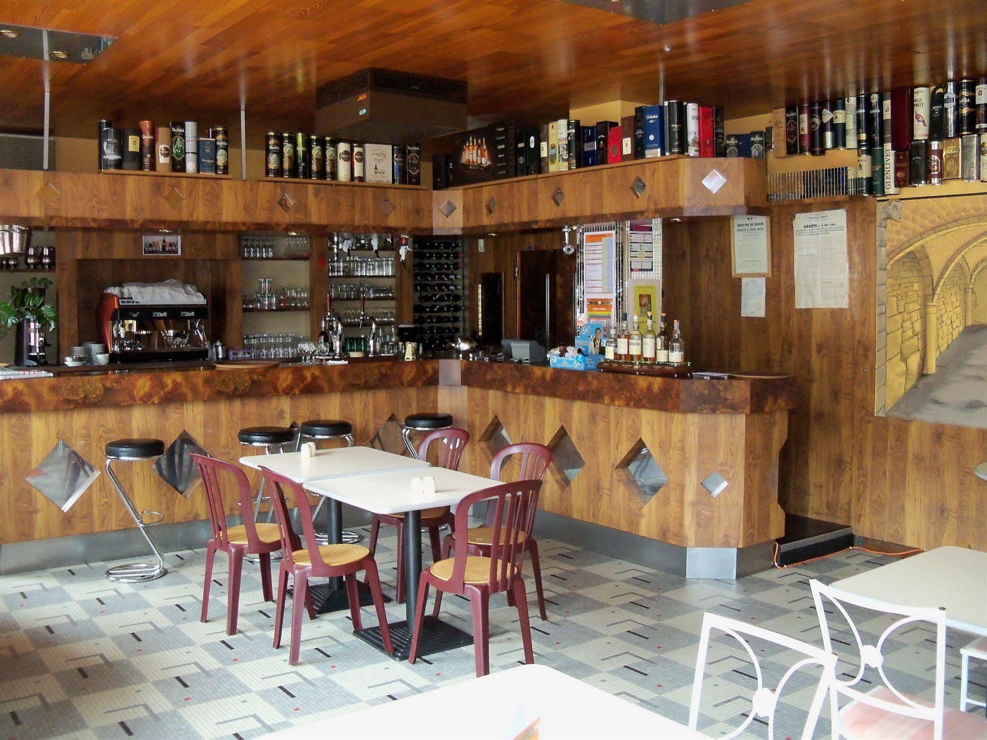 Le Rider Hotel Bort-les-Orgues Exterior foto